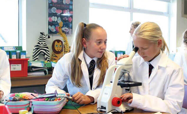 año escolar en Reino Unido