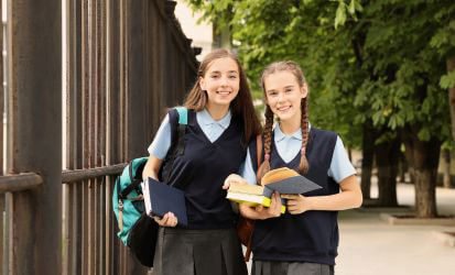 colegio público con familia en el extranjero