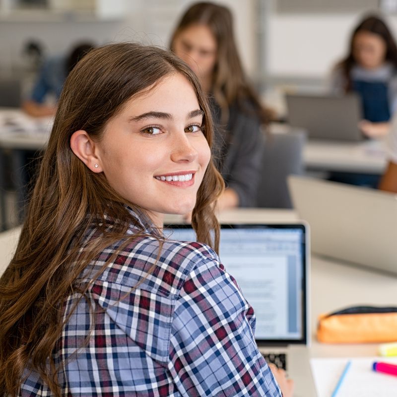 colegio público en Canadá